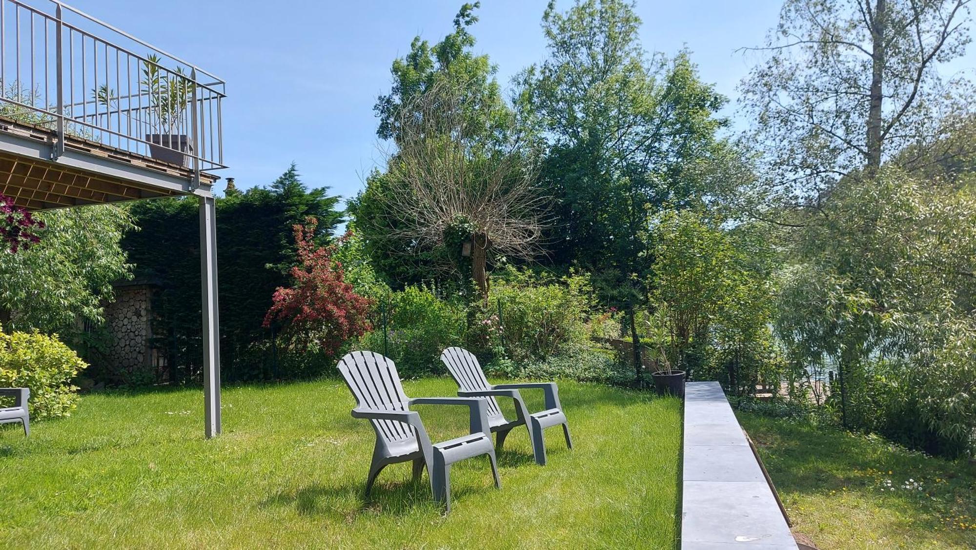 Gite En Bord De Meuse Monthermé المظهر الخارجي الصورة